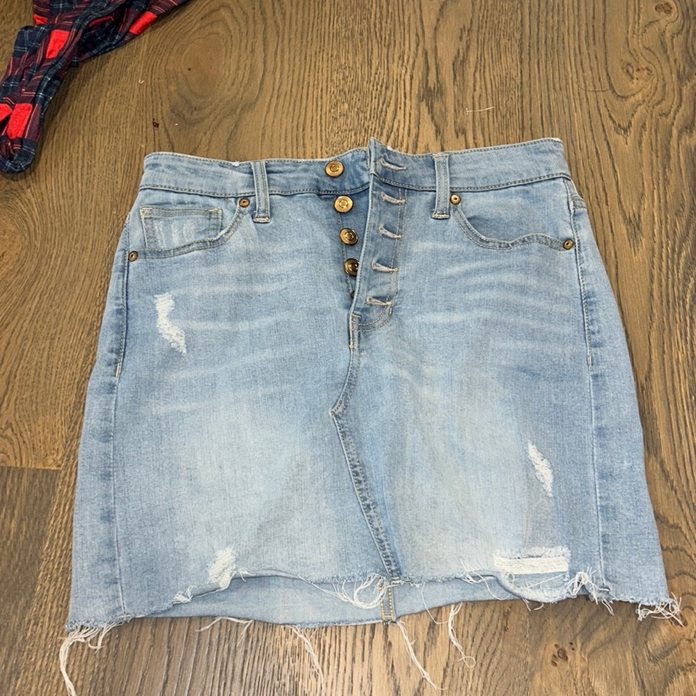 denim skirt